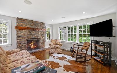 250 Bashford Road, Julie & Co. Realty