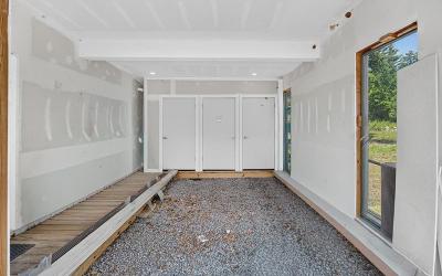 1489 US Route 9, Julie & Co. Realty