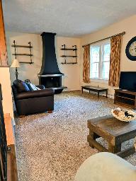 22 Ziemke Farm Lane, Julie & Co. Realty