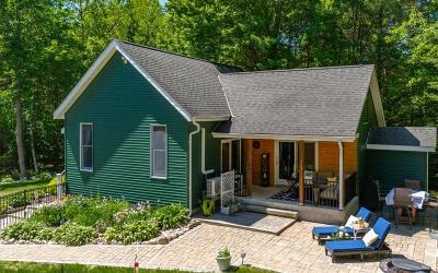 8 Hemlock Drive, Julie & Co. Realty