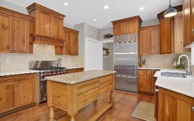 2 Stable Lane, Julie & Co. Realty