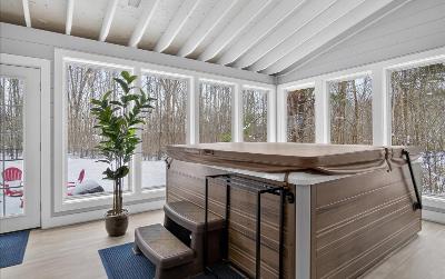 2 Stable Lane, Julie & Co. Realty