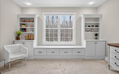 2 Stable Lane, Julie & Co. Realty