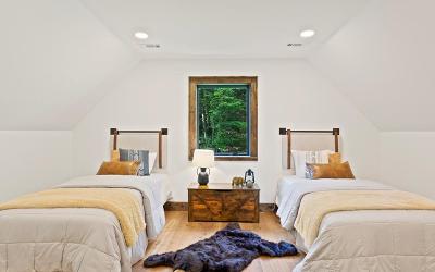 1181 Hunt Lake Road N., Julie & Co. Realty