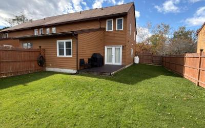 12 Eichen Street, Julie & Co. Realty