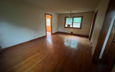 40 Mountain View Lane, Julie & Co. Realty