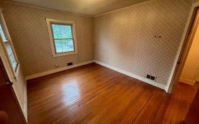 40 Mountain View Lane, Julie & Co. Realty