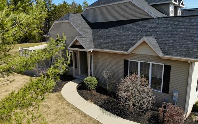 24 Claire Pass, Julie & Co. Realty