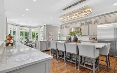 7 Towline Lane, Julie & Co. Realty