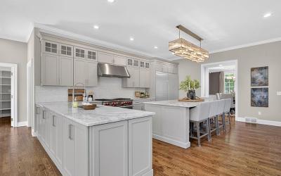 7 Towline Lane, Julie & Co. Realty