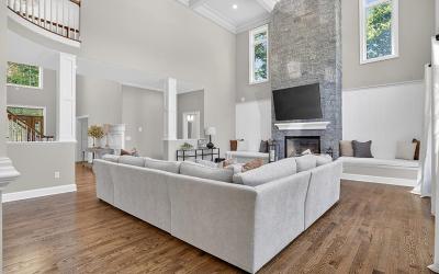 7 Towline Lane, Julie & Co. Realty