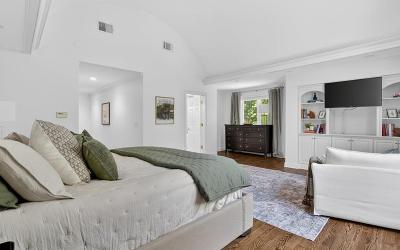 7 Towline Lane, Julie & Co. Realty