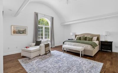 7 Towline Lane, Julie & Co. Realty