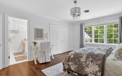 7 Towline Lane, Julie & Co. Realty