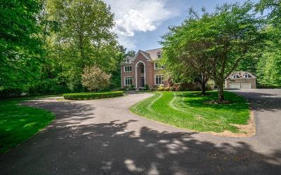 7 Towline Lane, Julie & Co. Realty
