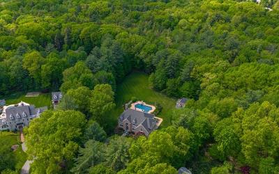 7 Towline Lane, Julie & Co. Realty