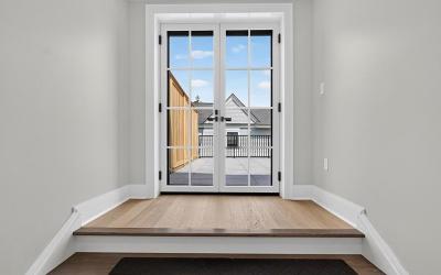 122 Regent Street, Unit #5, Julie & Co. Realty