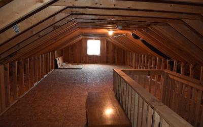 11 Peach Lane, Julie & Co. Realty