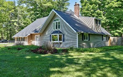 1 Lakeview Drive, Julie & Co. Realty