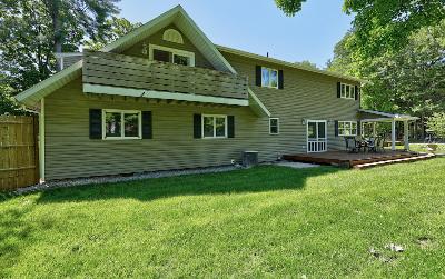 1 Lakeview Drive, Julie & Co. Realty