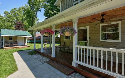 1 Lakeview Drive, Julie & Co. Realty