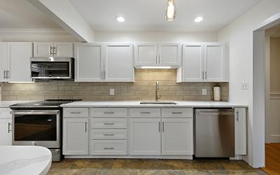 1 Lakeview Drive, Julie & Co. Realty