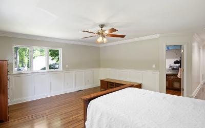 1 Lakeview Drive, Julie & Co. Realty