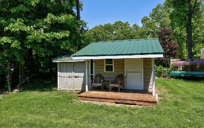 1 Lakeview Drive, Julie & Co. Realty
