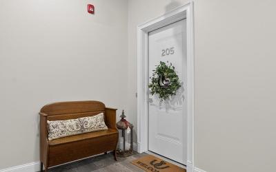 46 Union Avenue, Unit #205, Julie & Co. Realty
