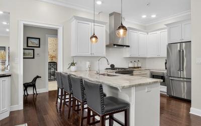 46 Union Avenue, Unit #205, Julie & Co. Realty