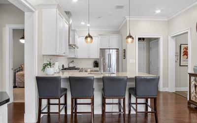 46 Union Avenue, Unit #205, Julie & Co. Realty