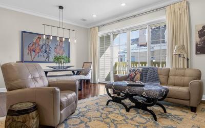 46 Union Avenue, Unit #205, Julie & Co. Realty