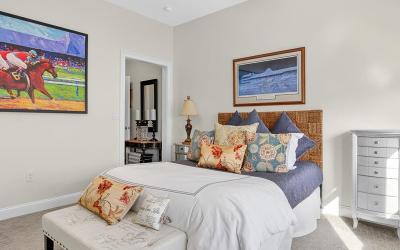 46 Union Avenue, Unit #205, Julie & Co. Realty