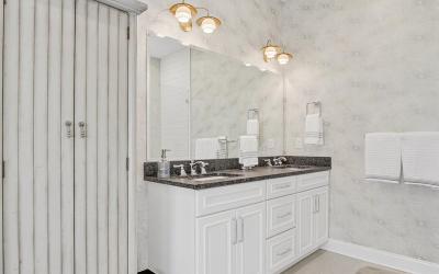 46 Union Avenue, Unit #205, Julie & Co. Realty