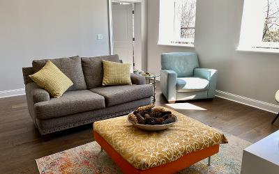 77 Van Dam #302, Julie & Co. Realty