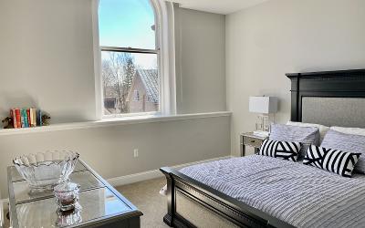 77 Van Dam #302, Julie & Co. Realty