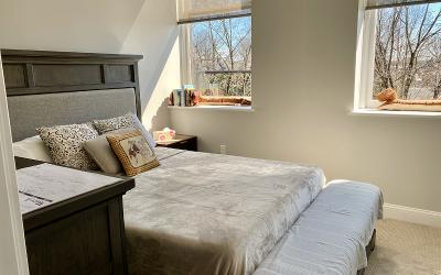 77 Van Dam #302, Julie & Co. Realty