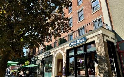 423 Broadway #46, Julie & Co. Realty