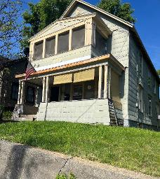 159 Champlain avenue, Julie & Co. Realty