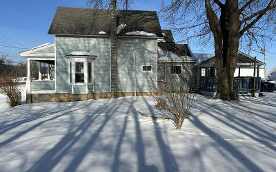 1076 Wicker Street, Julie & Co. Realty