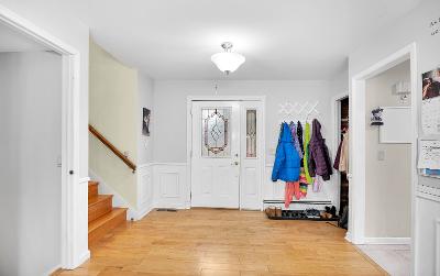 29 Heinrick Circle, Julie & Co. Realty