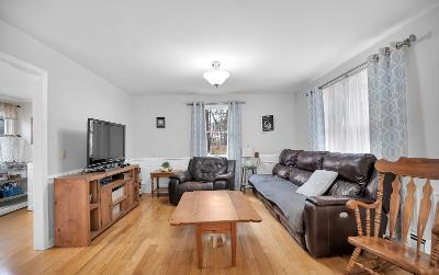 29 Heinrick Circle, Julie & Co. Realty