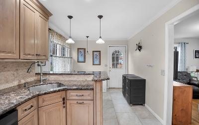 29 Heinrick Circle, Julie & Co. Realty