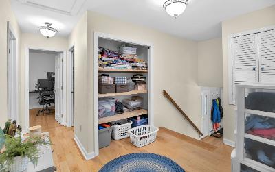 29 Heinrick Circle, Julie & Co. Realty