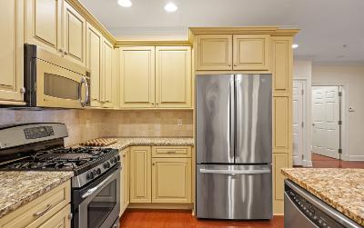 70 Railroad Place, Unit 403, Julie & Co. Realty