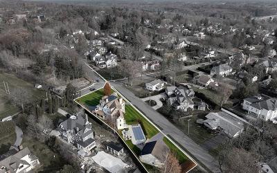 2 Clement Avenue, Julie & Co. Realty