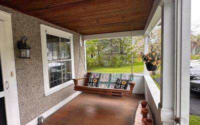 34 Saint Claire Street, Julie & Co. Realty
