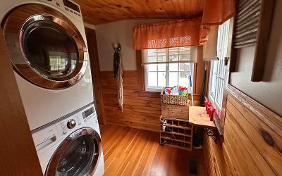34 Saint Claire Street, Julie & Co. Realty