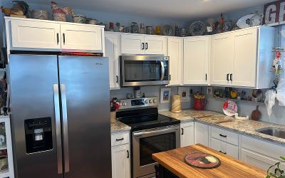 6 Saint Claire Street, Julie & Co. Realty