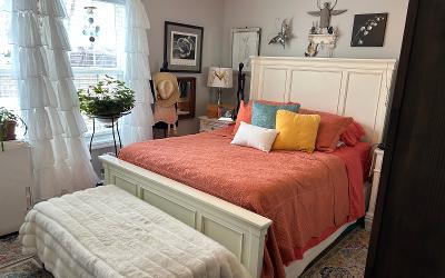 6 Saint Claire Street, Julie & Co. Realty